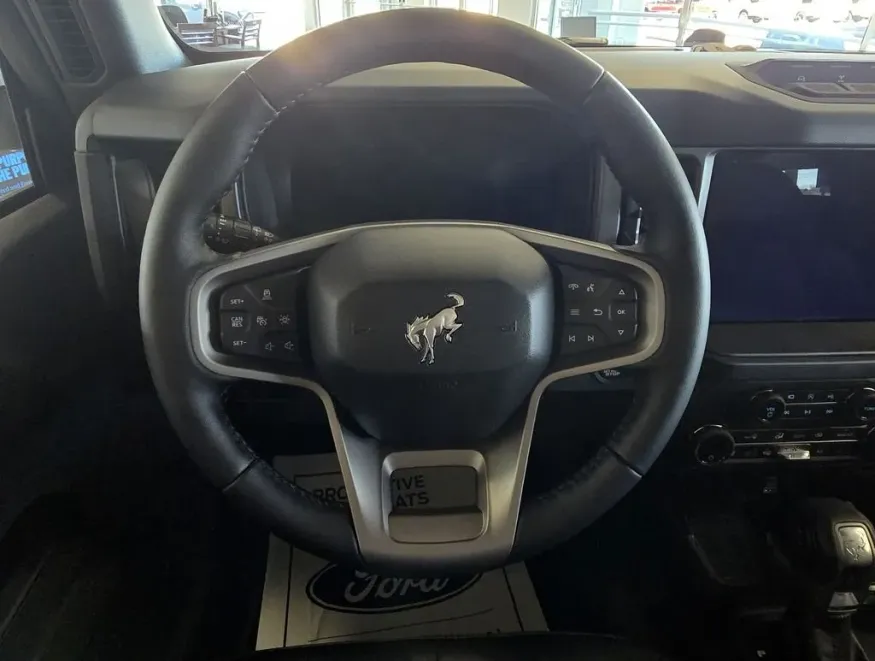 2026 Ford Bronco | Photo 11 of 28