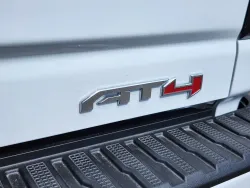 2025 GMC Sierra 2500HD AT4 | Thumbnail Photo 14 of 30