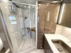 2027 Newmar Mountain Aire 3825 | Thumbnail Photo 12 of 28