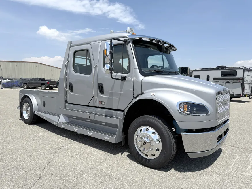 2025 Freightliner M2 106 Plus Summit Hauler | Photo 26 of 26