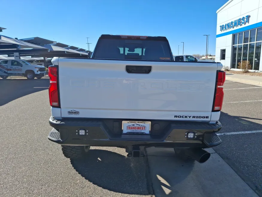 2026 Chevrolet Silverado 2500HD LTZ | Photo 3 of 19