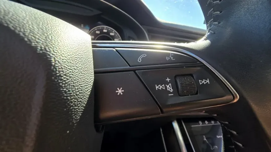 2019 Audi Q8 | Photo 16 of 29