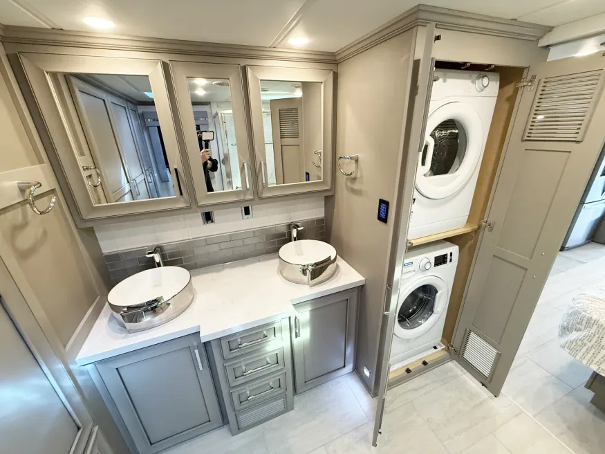 2026 Newmar Ventana 4369 | Photo 19 of 31