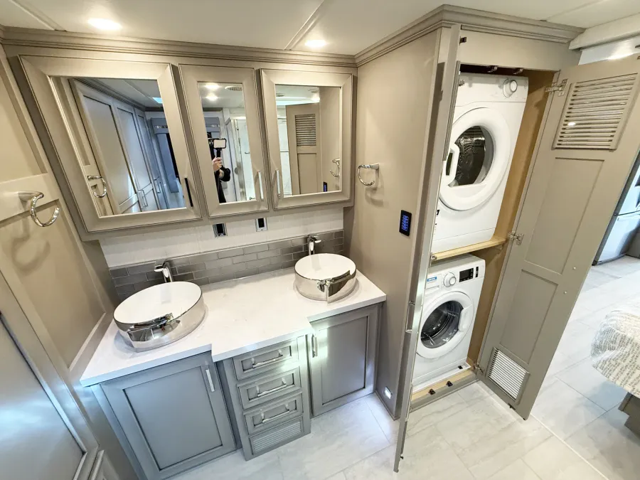 2026 Newmar Ventana 4369 | Photo 19 of 31