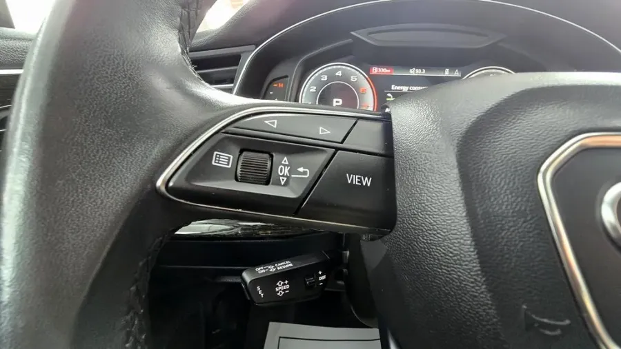 2023 Audi Q7 | Photo 17 of 34