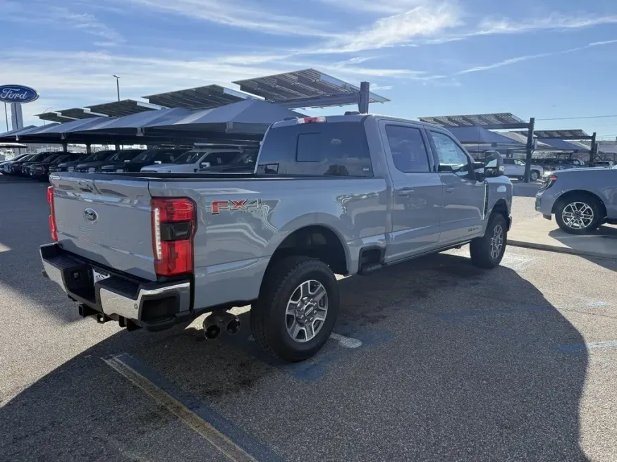 2026 Ford Super Duty F-250 | Photo 6 of 30