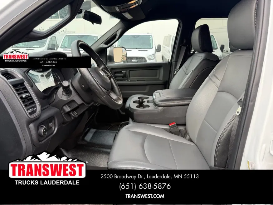 2022 RAM 3500 Tradesman | Photo 4 of 21