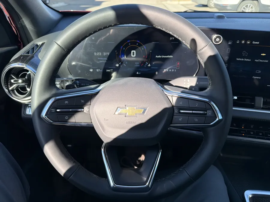 2026 Chevrolet Equinox AWD LT | Photo 16 of 18