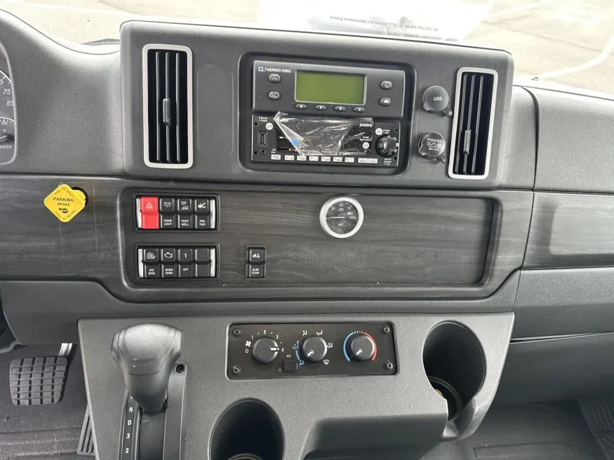 2025 Freightliner M2 106 | Photo 12 of 18