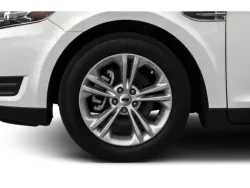 2019 Ford Taurus | Thumbnail Photo 10 of 16