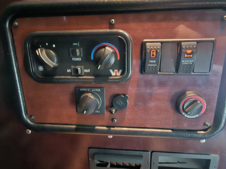 2021 Western Star 4900SA | Photo 13 of 20