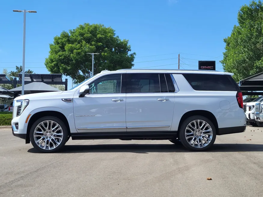 2026 GMC Yukon XL Denali | Photo 3 of 26