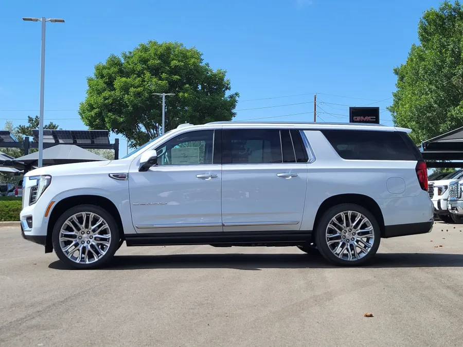 2026 GMC Yukon XL Denali | Photo 3 of 26