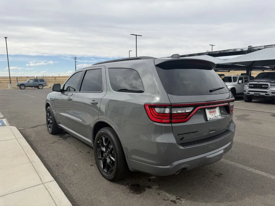2026 Dodge Durango GT Plus HEMI V8 | Photo 5 of 21