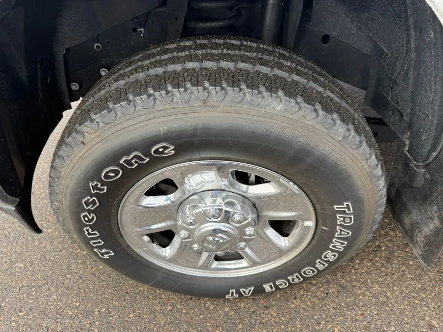 2022 RAM 3500 Tradesman | Photo 18 of 21