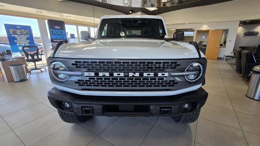 2026 Ford Bronco | Photo 2 of 28
