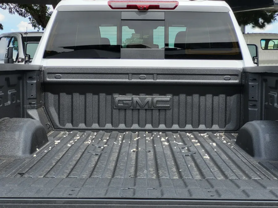 2026 GMC Sierra 2500HD Denali Ultimate | Photo 24 of 25