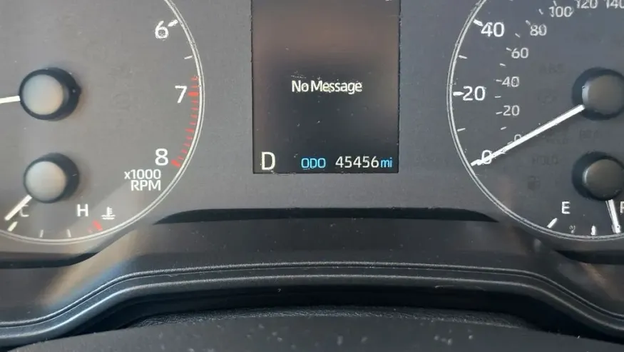 2024 Toyota Corolla | Photo 17 of 28