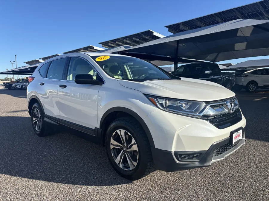 2019 Honda CR-V LX | Photo 4 of 15