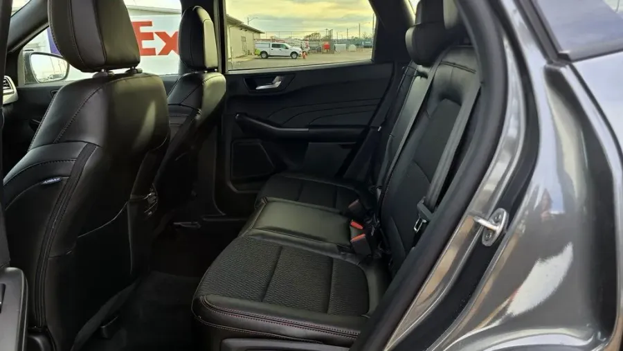 2026 Ford Escape | Photo 26 of 28