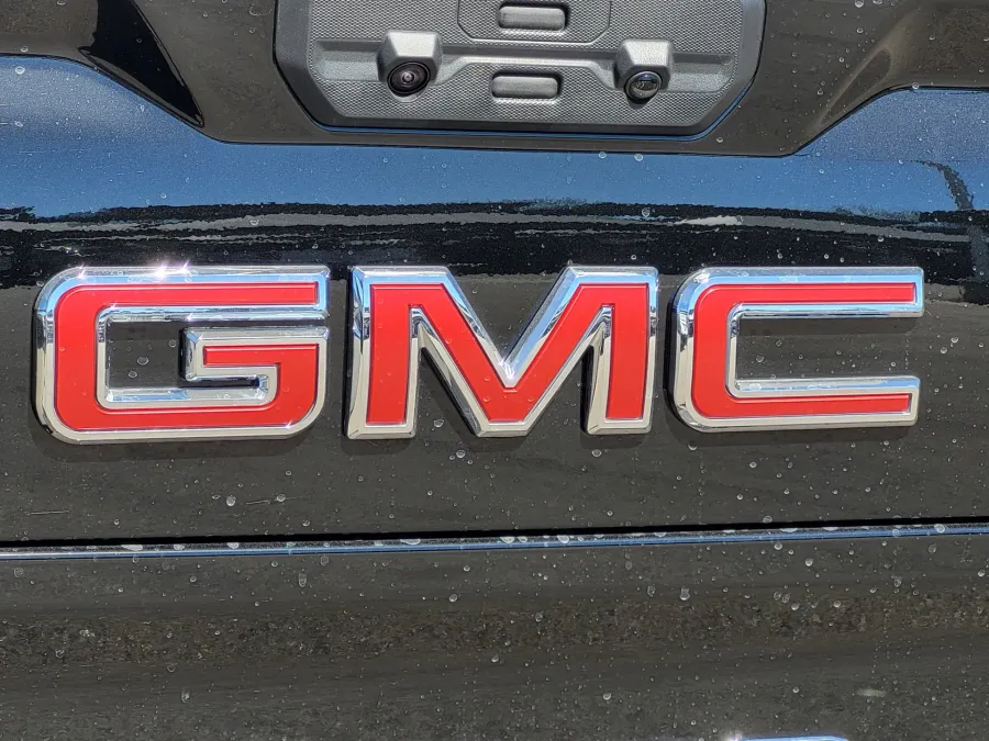 2026 GMC Sierra 1500 AT4X | Photo 10 of 27