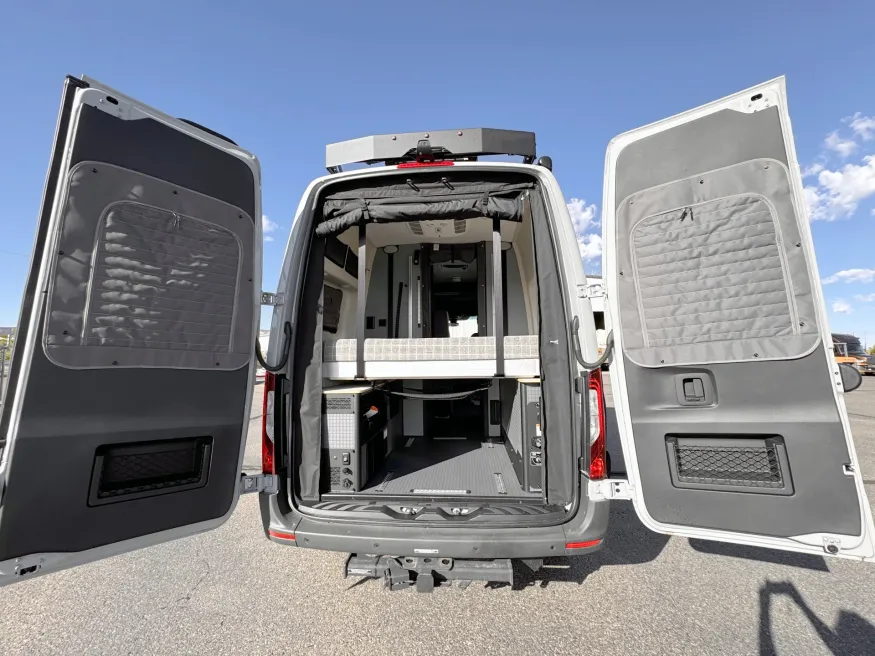 2026 Winnebago Revel 44E | Photo 13 of 15