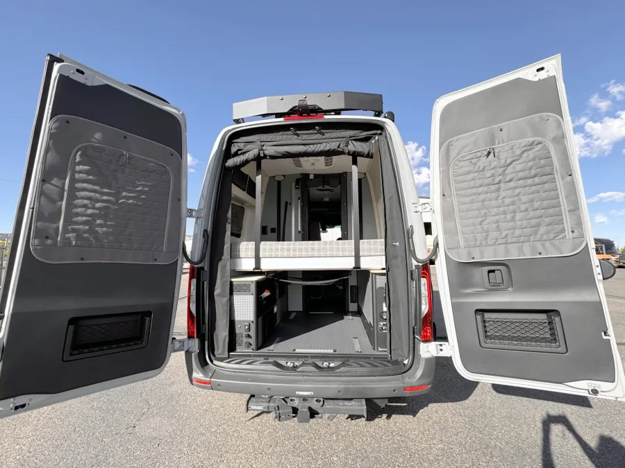 2026 Winnebago Revel 44E | Photo 13 of 15