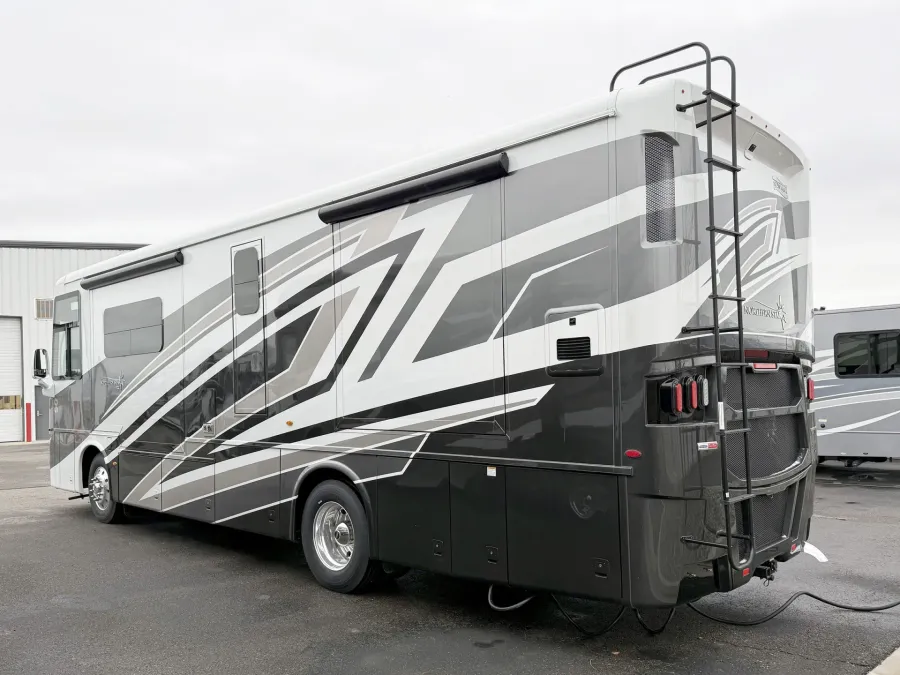 2026 Newmar Northern Star 3418 | Photo 14 of 23