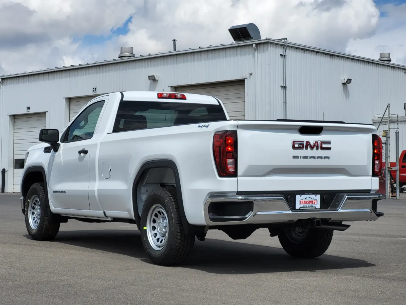2026 GMC Sierra 1500 Pro | Photo 4 of 22