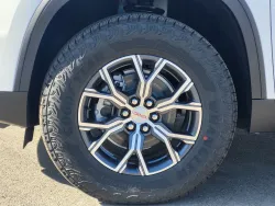 2026 GMC Acadia AT4 | Thumbnail Photo 9 of 27