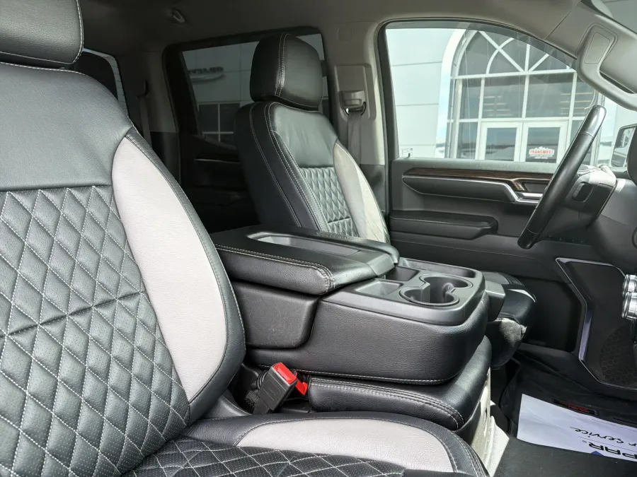 2024 GMC Sierra 1500 Elevation | Photo 15 of 22
