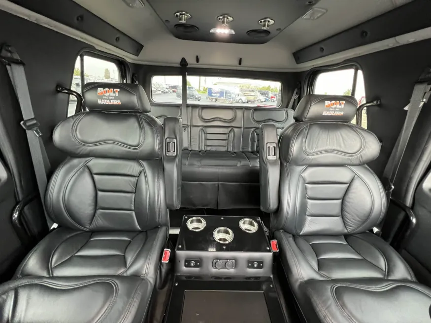 2024 Freightliner M2 106 Bolt | Photo 3 of 2