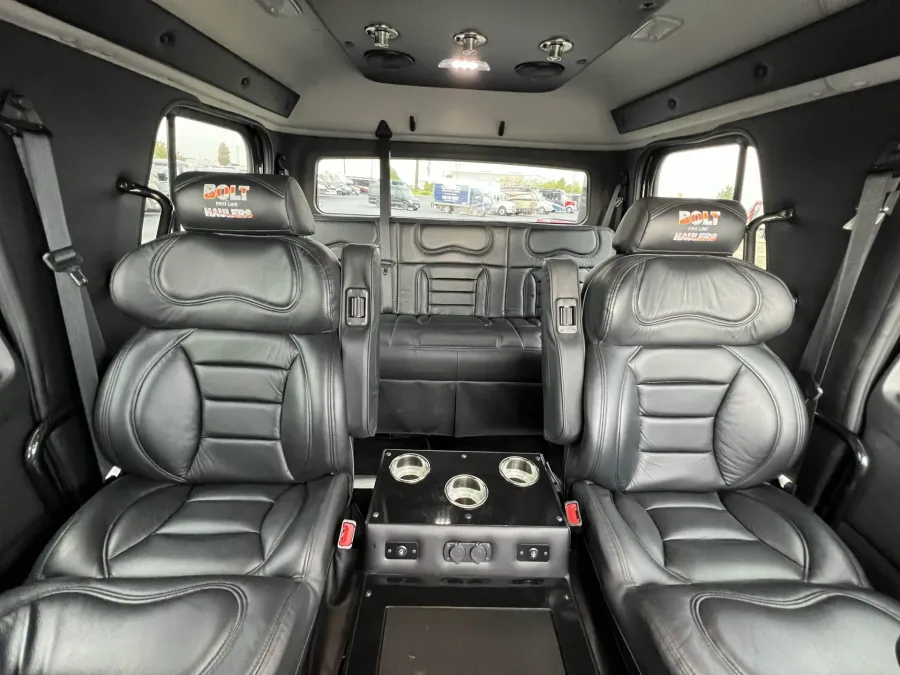 2024 Freightliner M2 106 Bolt | Photo 3 of 2