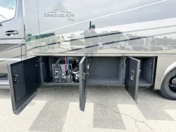 2027 Newmar Freedom Aire 2512 | Thumbnail Photo 26 of 25