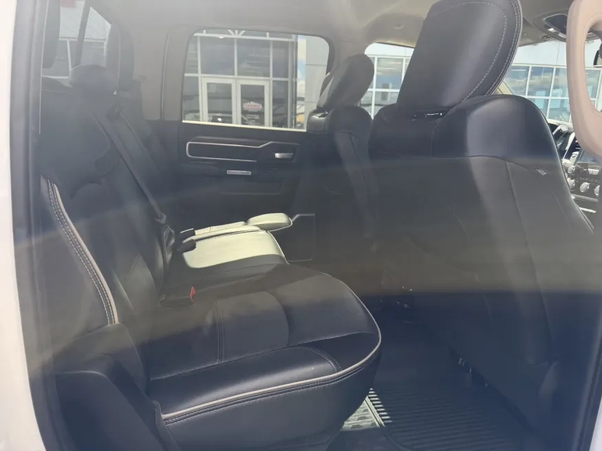 2019 RAM 2500 Laramie | Photo 9 of 21