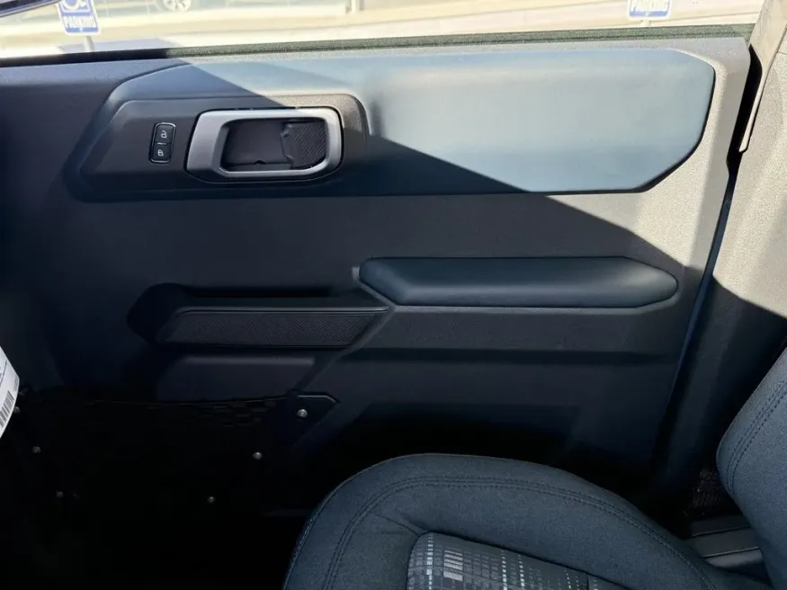 2025 Ford Bronco | Photo 24 of 26