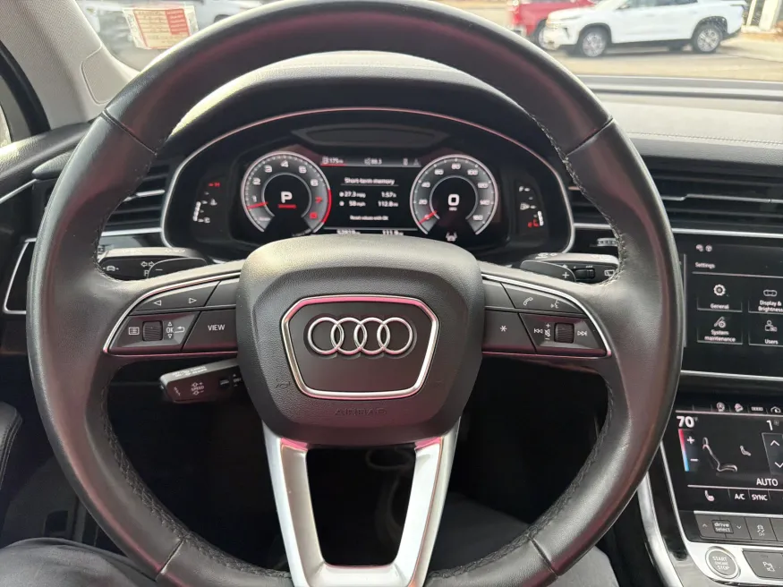 2023 Audi Q7 Premium Plus | Photo 19 of 23