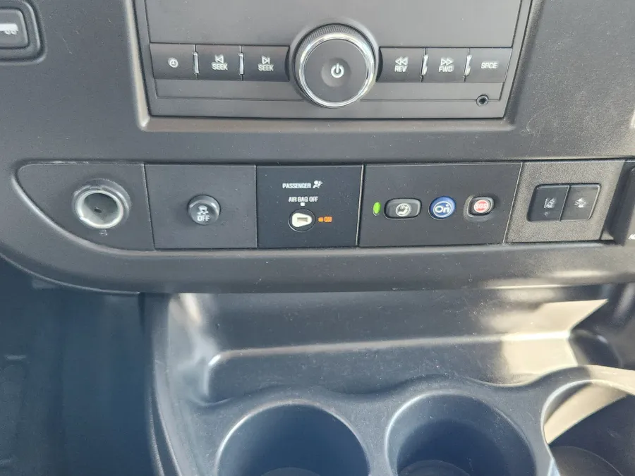 2022 GMC Savana Commercial Cutaway CUTWAY | Photo 16 of 20