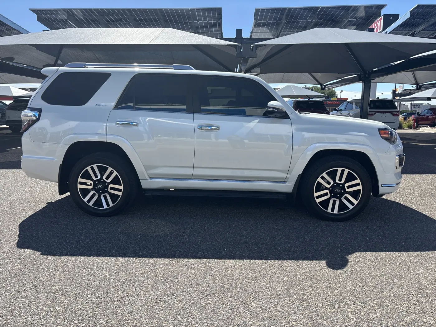 2023 Toyota 4Runner Limited | Photo 5 of 24