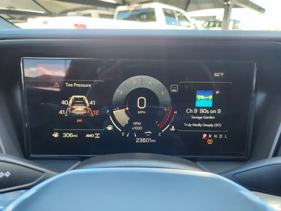 2025 GMC Terrain AWD Elevation | Photo 21 of 28