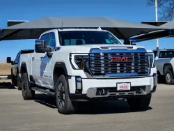 2026 GMC Sierra 2500HD Denali | Thumbnail Photo 2 of 25