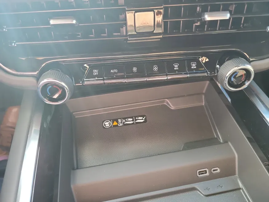 2026 Chevrolet Tahoe High Country | Photo 22 of 26