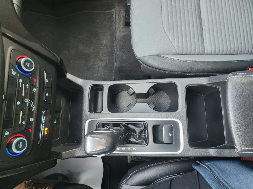 2019 Ford Escape SE | Photo 22 of 24