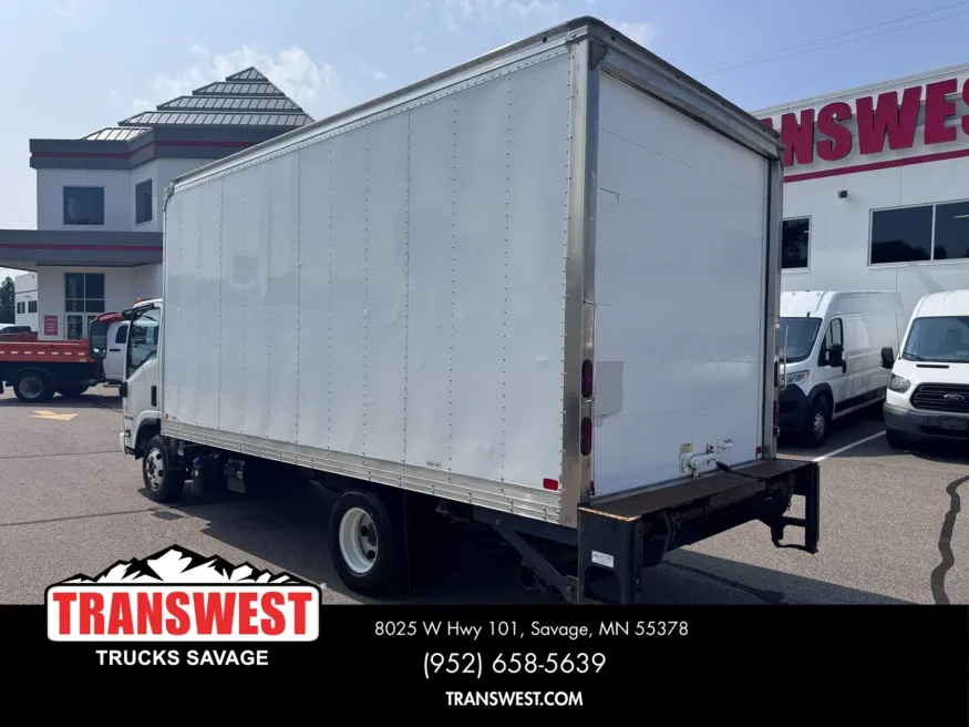 2020 Isuzu NPR | Photo 17 of 18