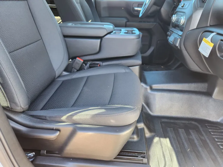 2026 GMC Sierra 2500HD Pro | Photo 18 of 29