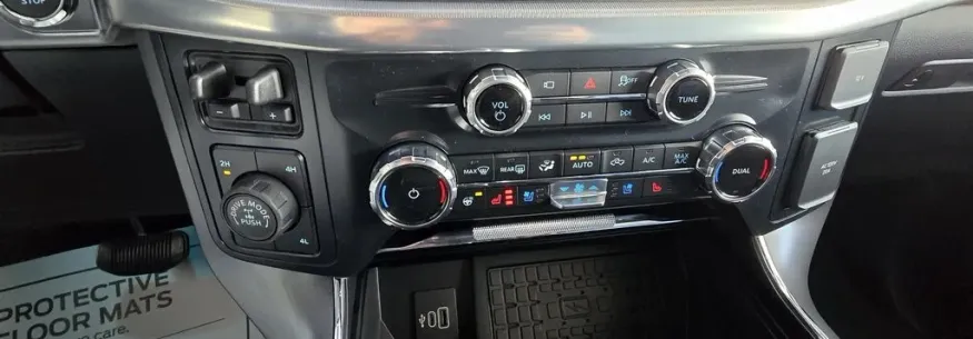 2025 Ford F-150 | Photo 24 of 32