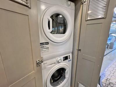 2023 Newmar London Aire 4551 | Thumbnail Photo 22 of 34