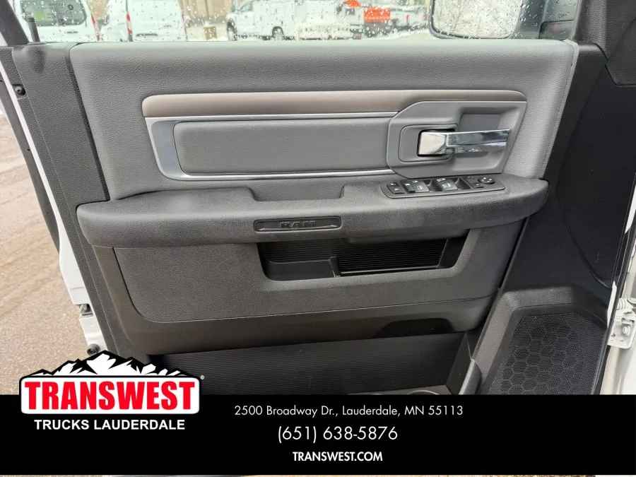 2024 RAM 1500 Classic SLT | Photo 14 of 21