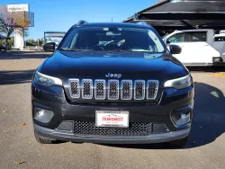 2019 Jeep Cherokee Latitude Plus | Thumbnail Photo 4 of 29