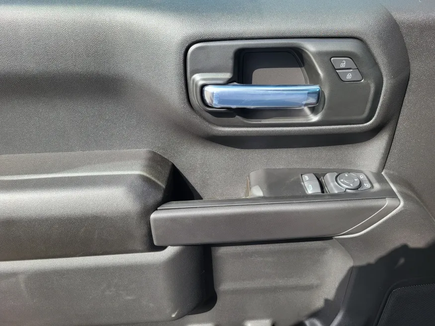 2026 GMC Sierra 1500 Pro | Photo 16 of 20